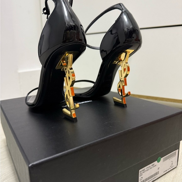 Saint Laurent Black Heels with Gold Logo - Picture 4 of 4